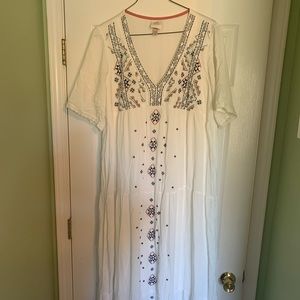 Knox and Rose White Embroidered maxi dress XXL